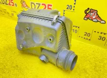 Корпус воздушного фильтра TOYOTA LAND CRUISER PRADO 2005/Цвет 202 1770062140 VZJ120W 5VZFE, передний
