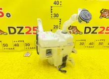 Бачок стеклоомывателя TOYOTA NOAH 2014/Цвет 202 8531528340 ZWR80G 2ZRFXE, передний