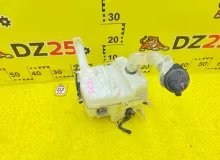 Бачок стеклоомывателя TOYOTA NOAH 2014/Цвет 202 8531528340 ZWR80G 2ZRFXE, передний