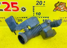 Патрубок воздушного фильтра TOYOTA LAND CRUISER PRADO 2005/Цвет 202 1788162200 VZJ120W 5VZFE, передний