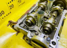 Головка блока цилиндров TOYOTA LAND CRUISER PRADO 2005/Цвет 202 1110169136 VZJ120W 5VZFE, передняя левая