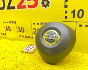Подушка безопасности водителя Nissan