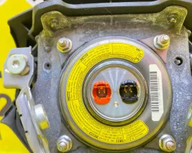 Подушка безопасности водителя Toyota