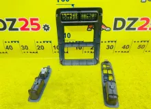 Консоль магнитофона TOYOTA TOWN ACE NOAH 1998/Цвет 2EP 5540528210 CR50G 3CT, передний
