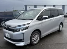 Ключ зажигания TOYOTA VOXY 2014/Цвет 1F7 8990428560 ZWR80G 2ZRFXE, передний