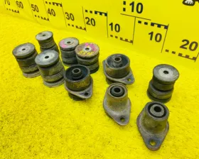 Подушка кузова TOYOTA