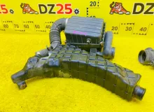Корпус воздушного фильтра SUZUKI ESCUDO/PROCEED LEVANTE 1998/Цвет 26U 1A5413320A TJ32W/TD32W RFTE, передний