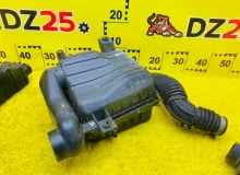 Корпус воздушного фильтра SUZUKI ESCUDO/PROCEED LEVANTE 1998/Цвет 26U 1A5413320A TJ32W/TD32W RFTE, передний