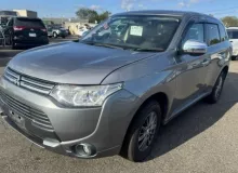 Компрессор подкачки колес MITSUBISHI OUTLANDER 2015/Цвет U17B 4269A064 GG2W 4B11, задний
