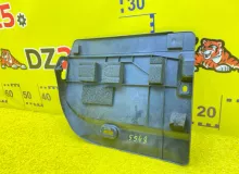 Пластиковая крышка на двс LEXUS CT200H 2011/Цвет 212 G914076010 ZWA10 2ZRFXE, передняя