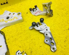 Ролик раздвижной двери Toyota
