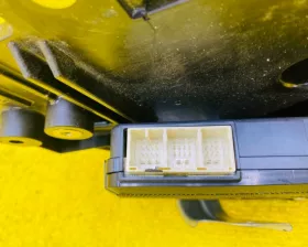 Доводчик двери Toyota