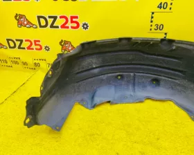 Подкрылок Toyota