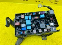 Блок предохранителей TOYOTA LAND CRUISER PRADO 2006/Цвет 070 8266335090 TRJ120W 2TRFE, передний