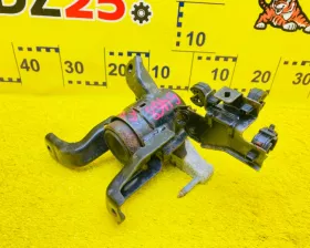 Подушка двигателя Toyota