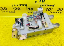 Блок предохранителей TOYOTA PRIUS 2016/Цвет 070 8273047530 ZVW50 2ZRFXE, передний