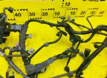 Коса двс TOYOTA VOXY 2014/Цвет 202 8212128B50 ZWR80G 2ZRFXE, передняя