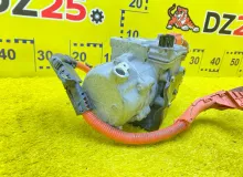 Компрессор кондиционера TOYOTA VOXY 2014/Цвет 1F7 8837028030 ZWR80G 2ZRFXE, передний