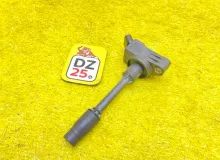 Катушка зажигания TOYOTA PRIUS 2016/Цвет 070 9091902272 ZVW50 2ZRFXE, передняя