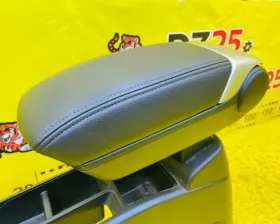 Бардачок между сиденьями HONDA