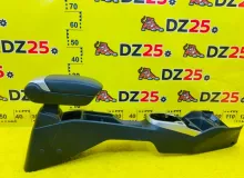Бардачок между сиденьями HONDA FIT 2014/Цвет NH731P 83452T5C003ZA GP5 LEB, передний