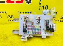 Блок предохранителей TOYOTA LAND CRUISER PRADO 2006/Цвет 070 8274135110 TRJ120W 2TRFE, передний