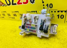 Блок предохранителей TOYOTA LAND CRUISER PRADO 2006/Цвет 070 8274135110 TRJ120W 2TRFE, передний