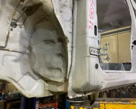 Порог кузова Mitsubishi