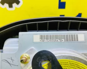 Подушка безопасности водителя Toyota