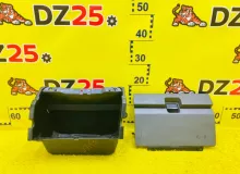 Бардачок TOYOTA LAND CRUISER PRADO 1994/Цвет 24V 5550160090E0 KZJ78W 1KZTE, передний