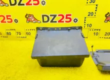 Бардачок TOYOTA LAND CRUISER PRADO 1994/Цвет 24V 5550160090E0 KZJ78W 1KZTE, передний