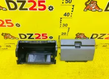Бардачок TOYOTA LAND CRUISER PRADO 1994/Цвет 24V 5550160090E0 KZJ78W 1KZTE, передний