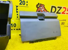 Бардачок TOYOTA LAND CRUISER PRADO 1994/Цвет 24V 5550160090E0 KZJ78W 1KZTE, передний