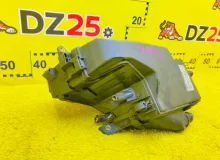 Блок предохранителей TOYOTA CROWN 2013/Цвет 219 8266630C20 AWS210 2ARFSE, передний