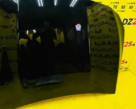 Капот Mercedes-Benz