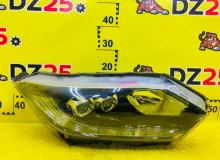 Фара HONDA VEZEL 2014/Цвет NH823M 33100T7BJ01 RU3 LEB, передняя правая