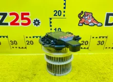 Мотор печки TOYOTA PRIUS 2016/Цвет 070 8710358070 ZVW50 2ZRFXE, передний