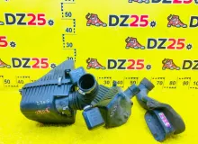 Корпус воздушного фильтра SUZUKI ESCUDO 2012-2017/ЦветZ7T 1370078K00 TDA4W J24B, передний