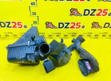 Корпус воздушного фильтра SUZUKI ESCUDO 2012-2017/ЦветZ7T 1370078K00 TDA4W J24B, передний