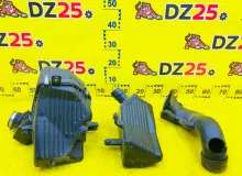 Корпус воздушного фильтра SUZUKI ESCUDO 2012-2017/ЦветZ7T 1370078K00 TDA4W J24B, передний