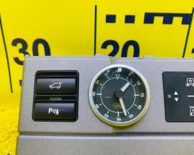 Часы Land Rover