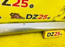 Накладка на порог TOYOTA PRIUS 2019/Цвет 1F7 7585047030B0 ZVW51 2ZRFXE, передняя правая