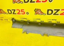 Накладка на порог HONDA VEZEL 2014/Цвет NH731P 71850T5B00 RU3 LEB, передняя левая