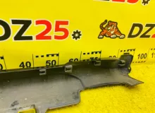 Накладка на порог HONDA VEZEL 2014/Цвет NH731P 71850T5B00 RU3 LEB, передняя левая