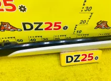 Накладка на порог HONDA VEZEL 2014/Цвет NH731P 71850T5B00 RU3 LEB, передняя левая