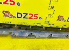 Накладка на порог LEXUS CT200H 2011/Цвет 212 7586076010C0 ZWA10 2ZRFXE, передняя левая