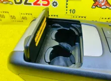 Бардачок между сиденьями TOYOTA HARRIER 2006/Цвет 202 5881048410C0 MHU38W 3MZFE, передний