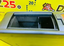 Бардачок между сиденьями TOYOTA HARRIER 2006/Цвет 202 5881048290C0 GSU31W 2GRFE, передний