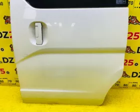 Дверь боковая Nissan