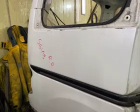 Крыло заднее NISSAN